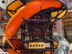 -嗨翻Hi-Fun竞技主题乐园·蹦床亲子生日轰趴(国光1937店)