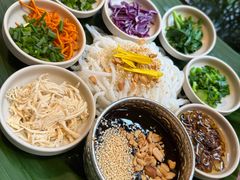 -银米·云南传统过桥米线(双廊黑金冠店)