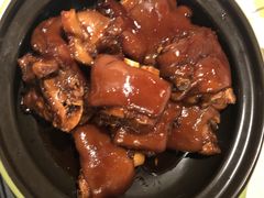 红烧猪蹄-尚一汤·粤菜海鲜(环球港店)