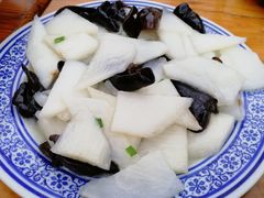 -云河农家乐饭店(福禄缘树山店)