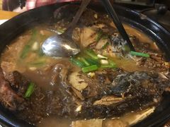 -临江餐馆二楼美食部落