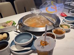 -左庭右院鲜牛肉火锅(金山万达店)