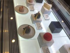 -Fridi Patisserie Cafe