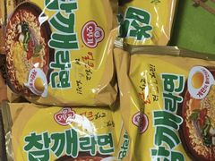 -小四川麻辣烫(九村西路店)