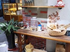 -啊噗吐呦现场烘焙(麦凯乐店)