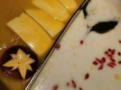 -湊湊火锅·茶憩(新中关购物中心店)