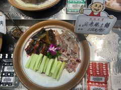 -黄泥岗·地道湖北菜(奥特莱斯店)