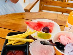 -腾冲洞山温泉村