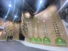 -ROCKPLUS攀岩馆(环宇城店)