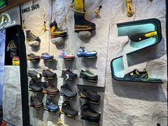 -三夫户外(天钥桥路店)