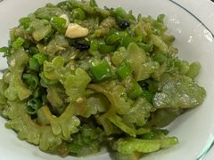 -何氏排骨(左家塘店)