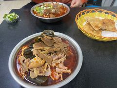 -薛记襄阳香辣牛肉面(平安路店)