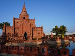 -一寨两国风景区