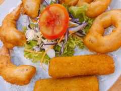 -J Daeng Seafood