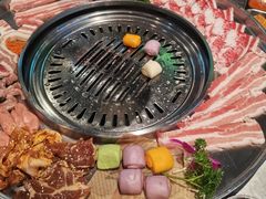 -哈哈碳都·牛肋条无限自助烤肉(台江万达店)