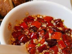 现炸辣椒油-东门口涮肉·砂锅·烤串(老门东店)