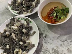 -尹记门钉肉饼(丰台站店)