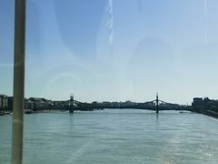 -多瑙河畔鞋履雕塑