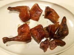 港式烤乳鸭-东富酒家(龙湖西溪天街店)