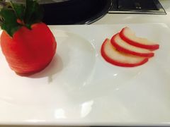 红酒雪梨-千纸鹤嫩汁烤肉(学府店)