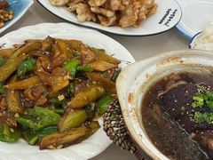 -老码头黑皮肘子锅包肉熏酱水饺(文政街店)