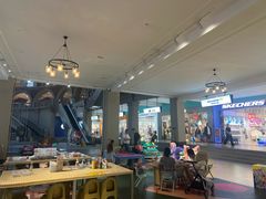 -王府井奥莱临潼小镇(临潼店)