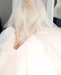 -Lady  Jane高端婚纱礼服馆