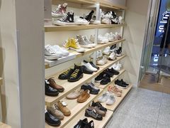 -hotwind热风(民盈山国贸店)