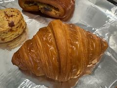 -VERIE BAKEHOUSE