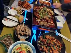 -路边边.炒菜烧烤.音乐餐厅(良乡长虹店)