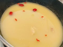 -汤宴·参须肚包鸡(南京路店)