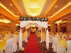 -山明水秀大饭店