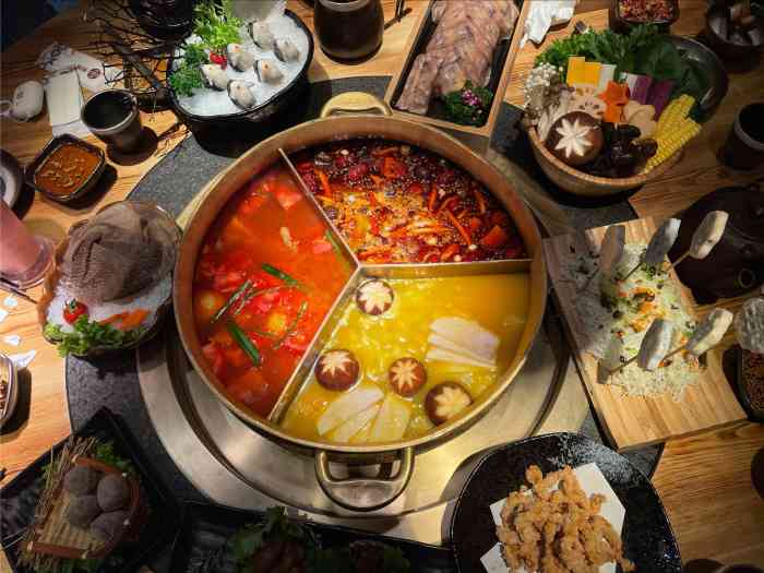 凑凑火锅·茶憩(无锡八佰伴店)