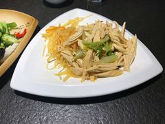 -靠山屯东北农家菜(八龙桥雅苑店)