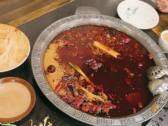 -渝亮重庆老火锅·手工炒料