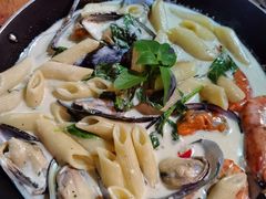 -SISTERS BAR RESTAURANT川意酒馆(嘉善老市H楼店)