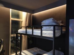 -粤塔H轻奢电竞酒店(海珠广州塔中山大学店)