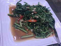 -The Dishes Seafood & Restaurant