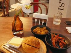 冰镇迷你菠萝油-来龙里 精致 东南亚餐室(万象城店)