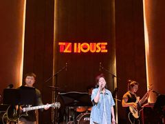 -TZ House音乐现场(来福士中心店)