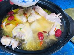 农家土鸡煲-国生茶庄·地道农家菜团建活动