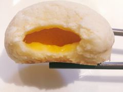 脆皮流沙包-皇朝会.经典传统粤菜(外滩店)