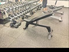 -懒人Club运动健身·运动康复·私教(卓越时代广场店)