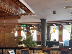 -八府香鸭·啫啫煲(华山路店)