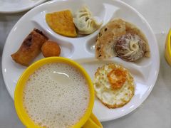 -六和餐饮(东城根店)