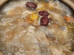 -邹开喜·炭炉鸡煲·海鲜火锅(虹口足球场店)