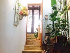 -Rabbit Cafe私房西餐甜点咖啡(栖霞路店)