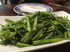 -Dang restaurant (patong phuket)
