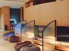 -涨巢·潮玩水疗局