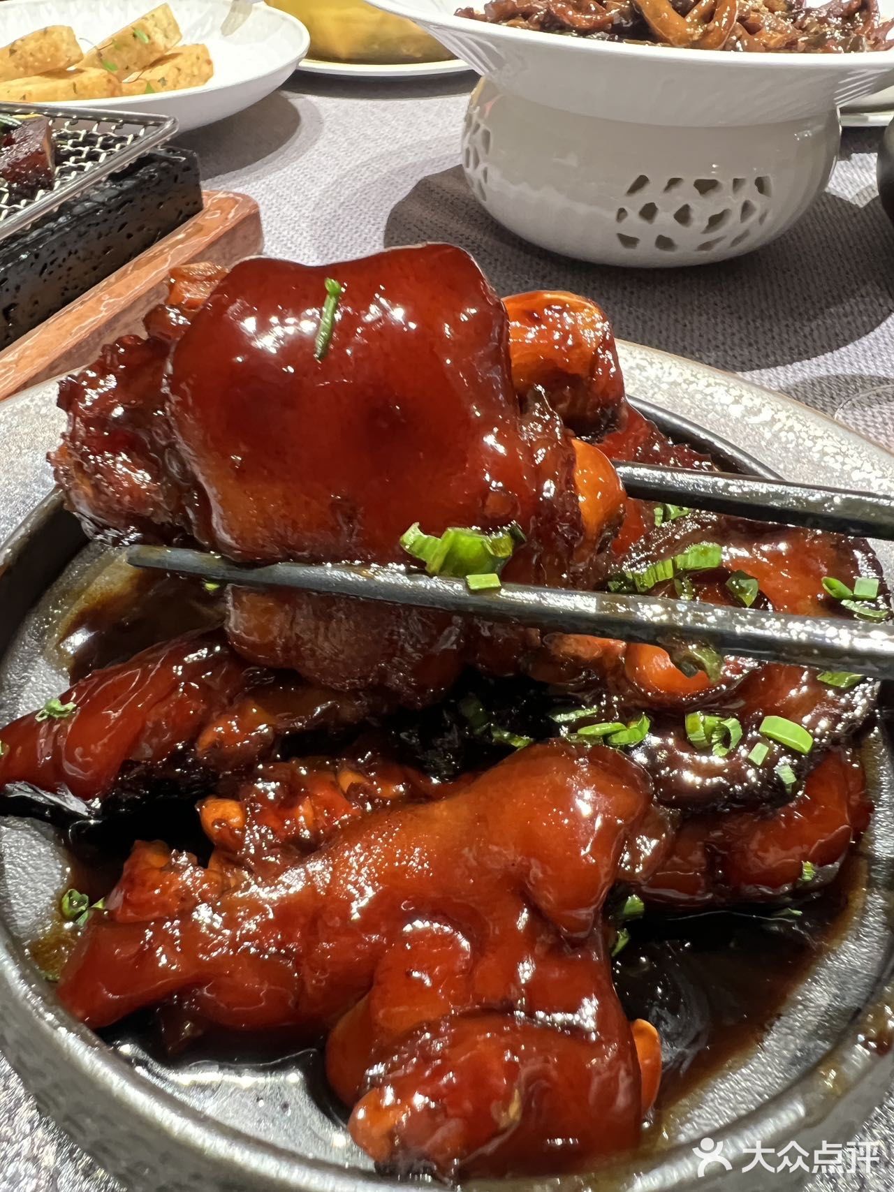 沪上宴请,这家本帮菜必须拥有姓名!